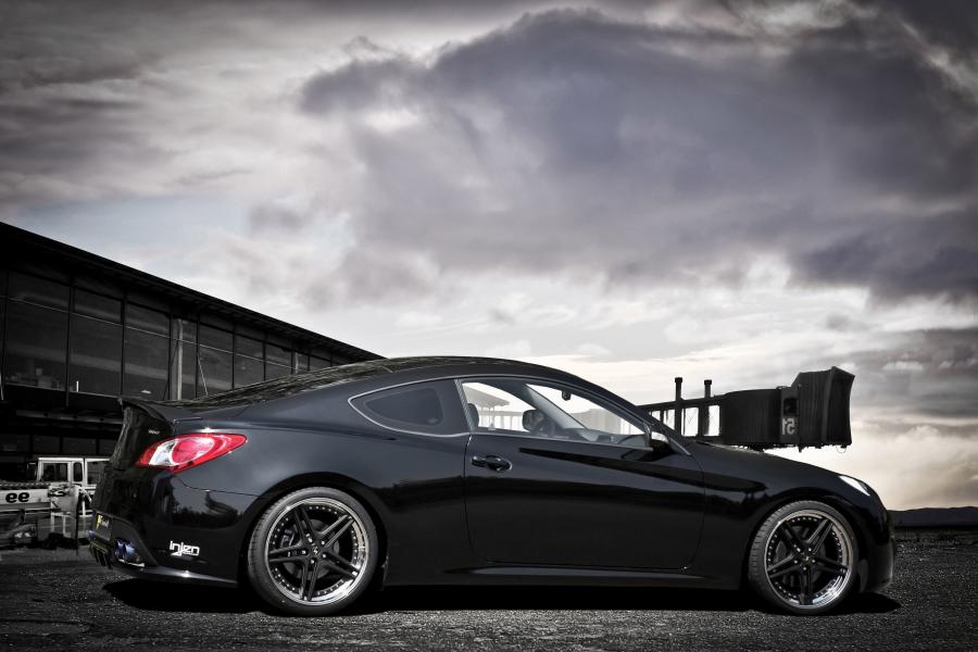  Hyundai Genesis Coupe Project Panther 2012 года  (фото 6 из 6)